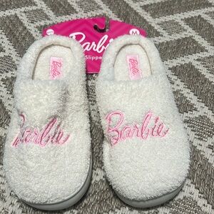 Barbie Indoor/Outdoor Ivory and pink memory foam slippers. Size Medium